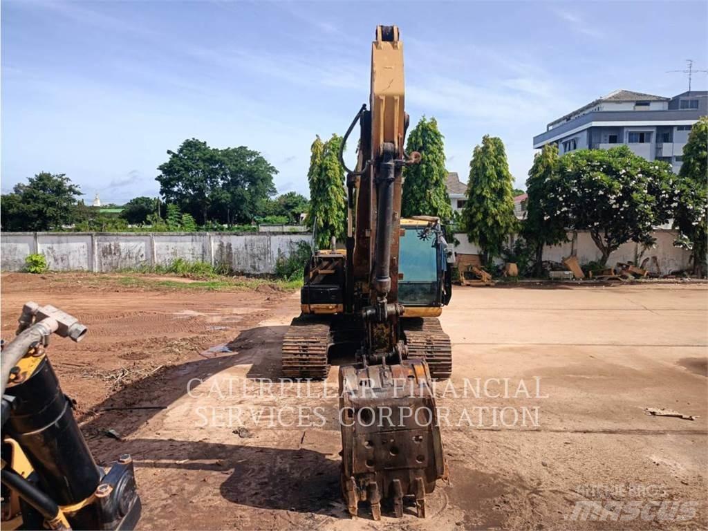 CAT 320D2 Гусеничные экскаваторы