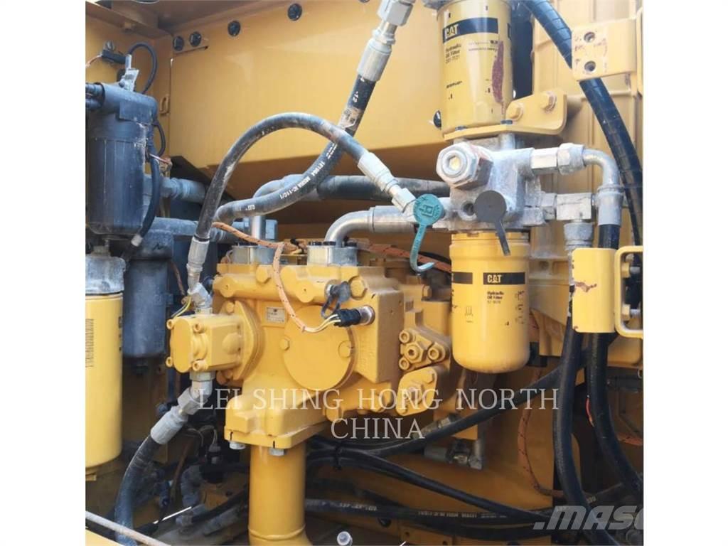 CAT 320D2 Гусеничные экскаваторы