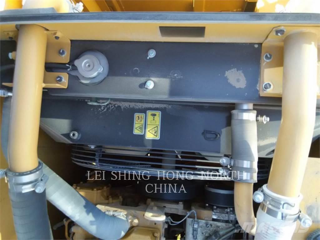 CAT 320D2 Гусеничные экскаваторы