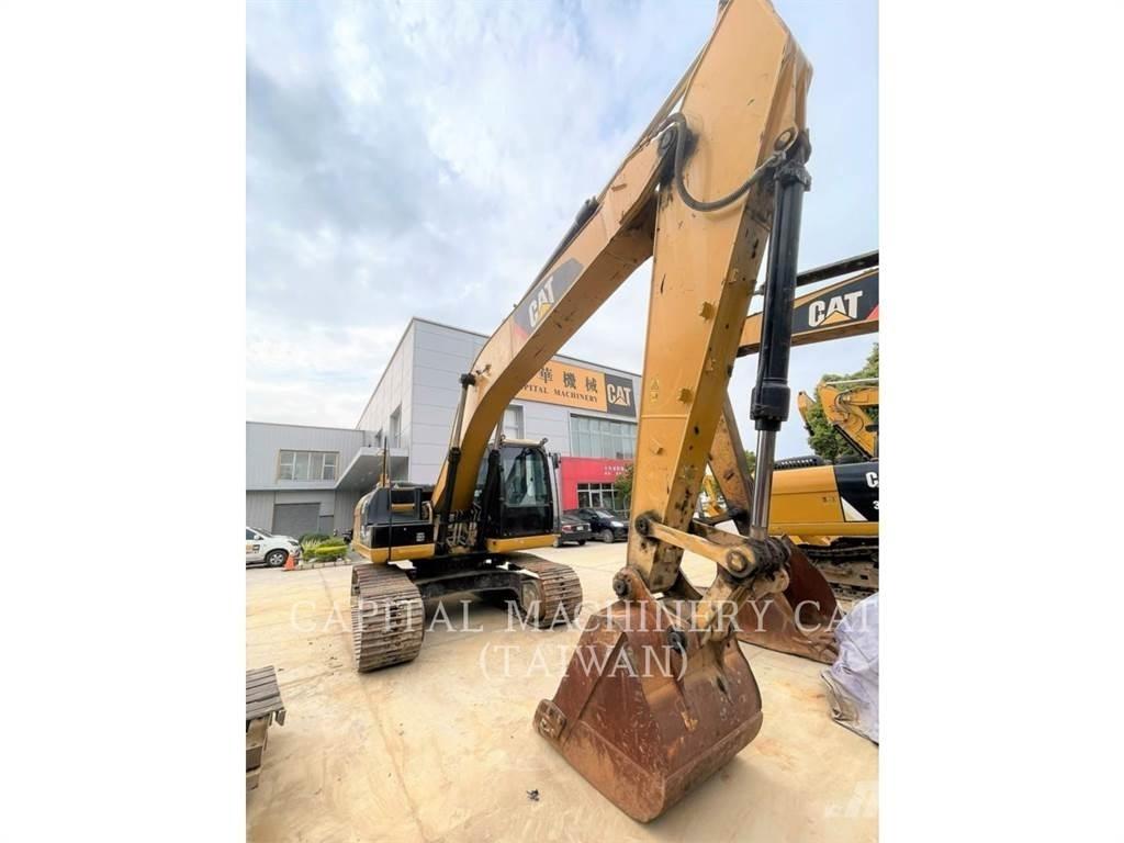 CAT 320D2 Гусеничные экскаваторы