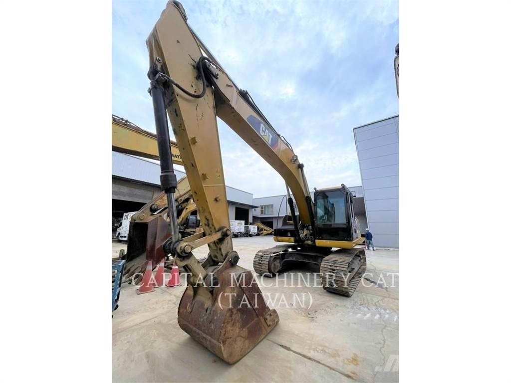 CAT 320D2 Гусеничные экскаваторы