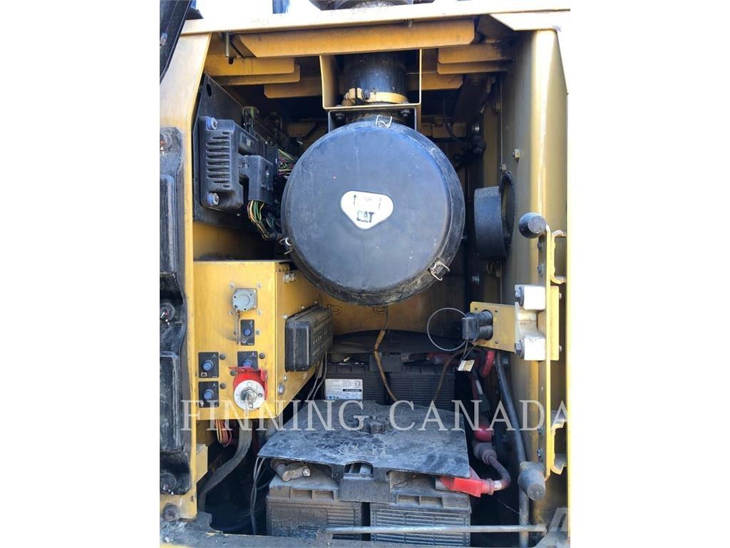 CAT 320D2 FM Экскаваторы-харвестеры