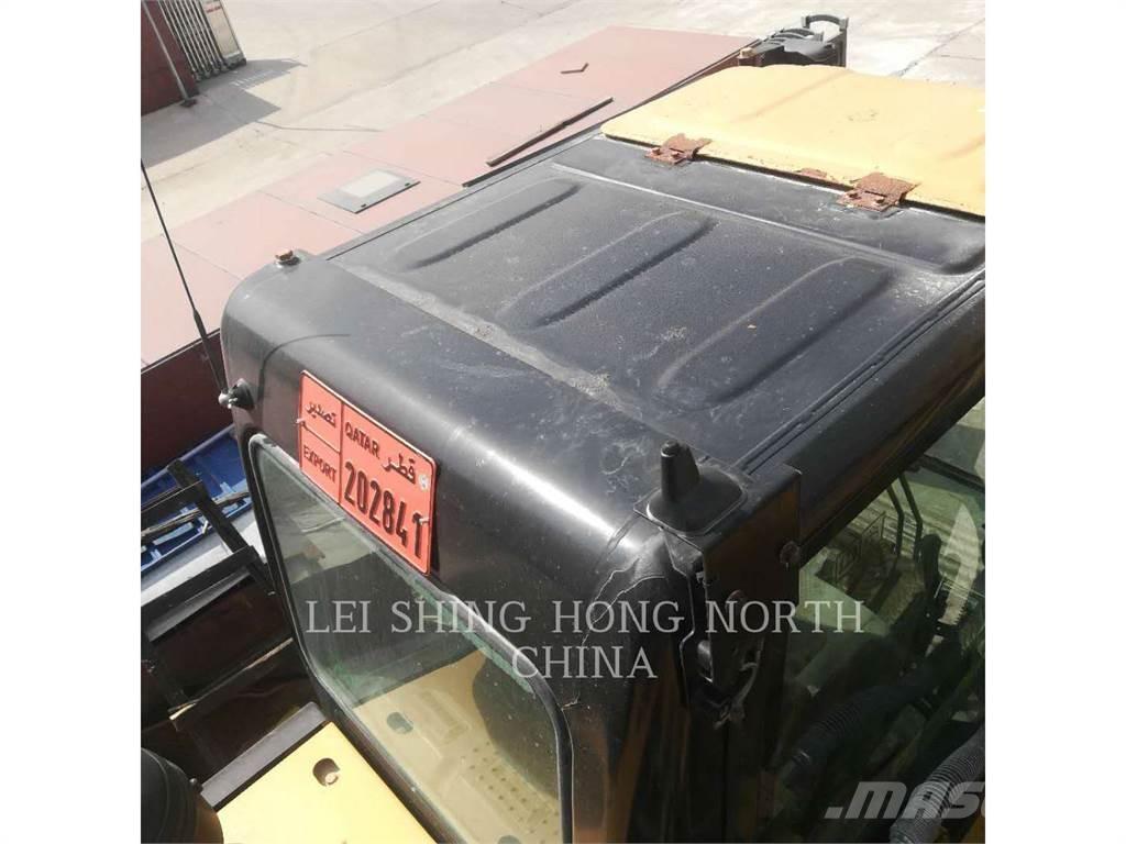 CAT 320D2L Гусеничные экскаваторы