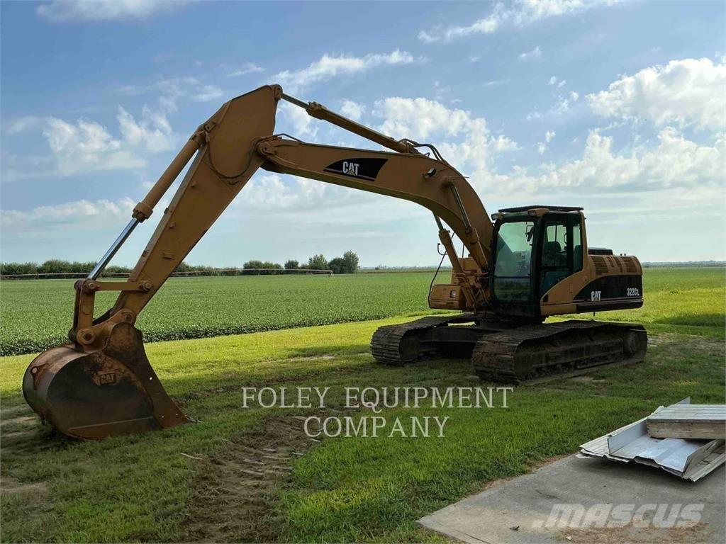 CAT 322CL Гусеничные экскаваторы