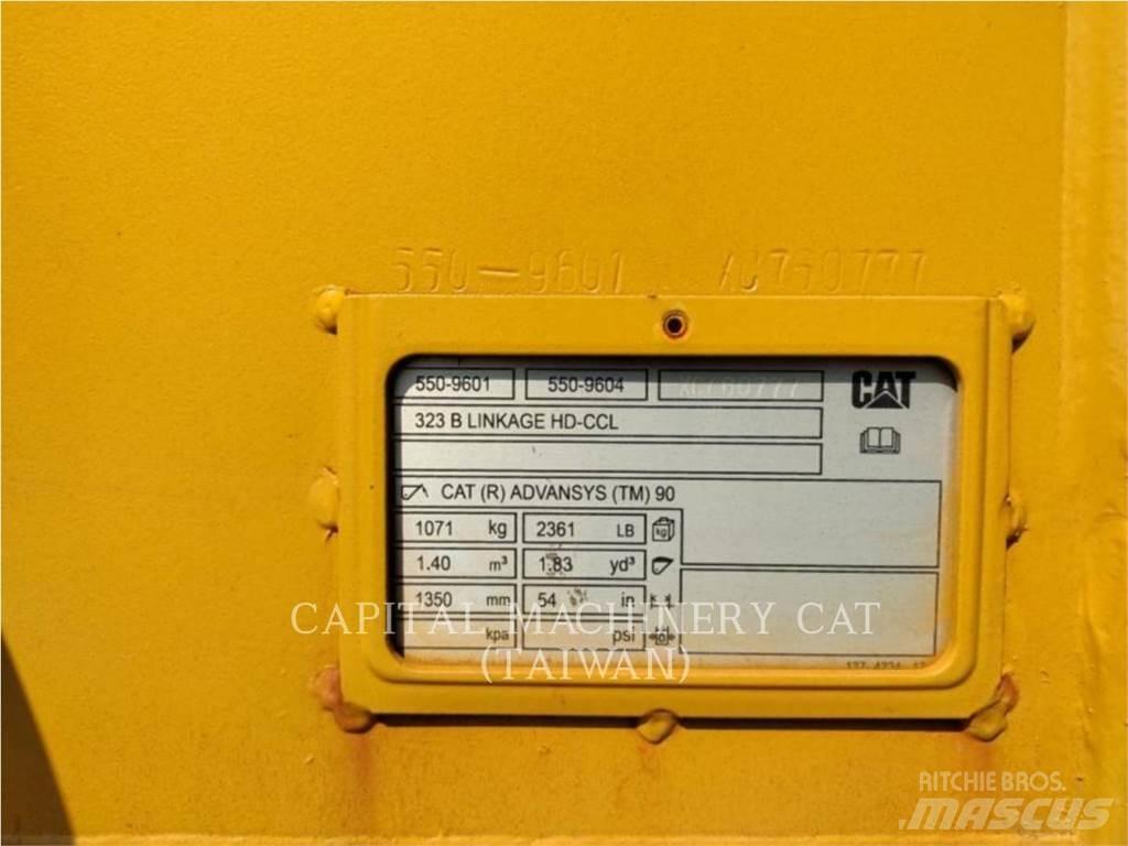 CAT 323 Ковши