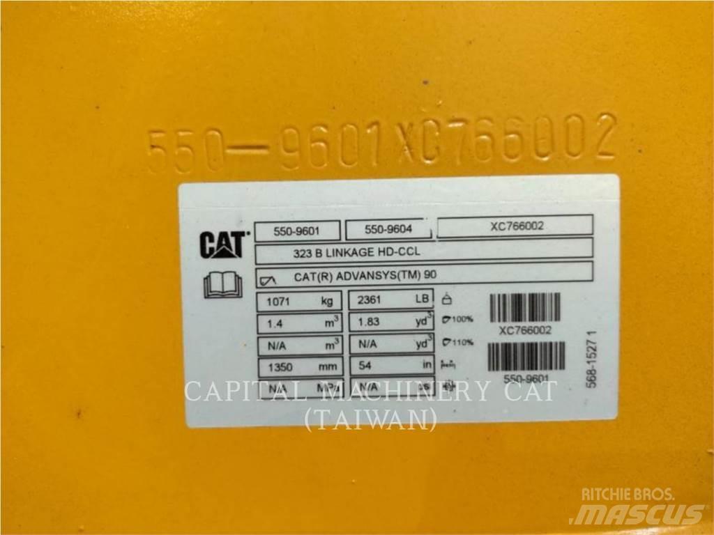CAT 323 Ковши