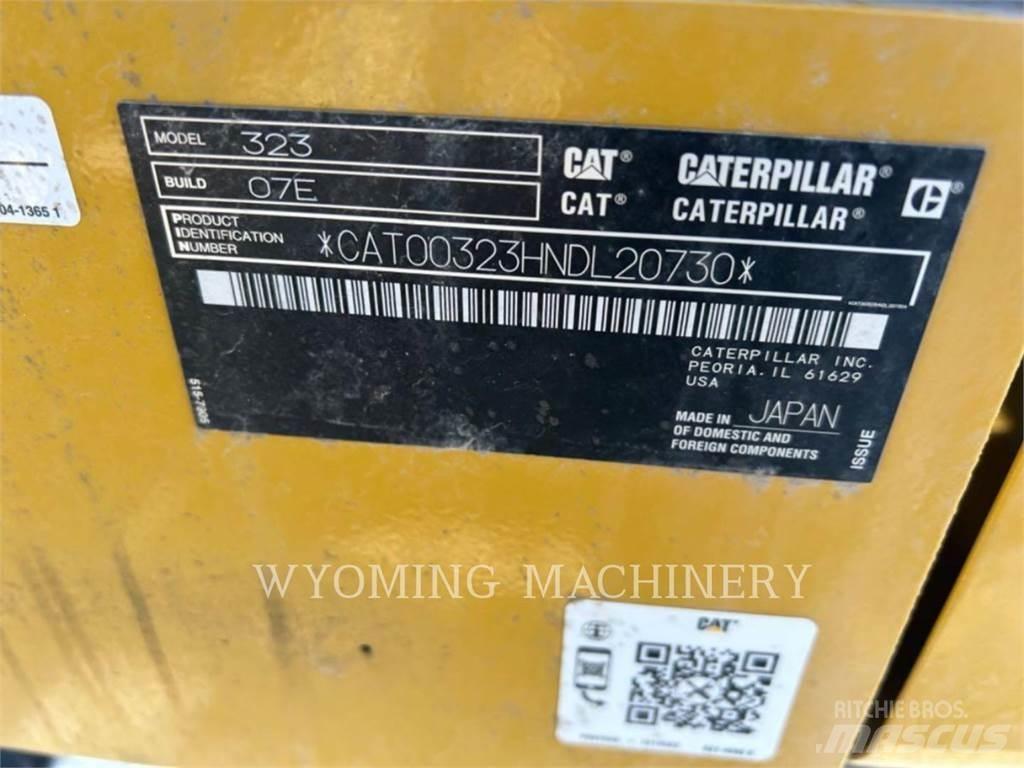 CAT 323 Гусеничные экскаваторы