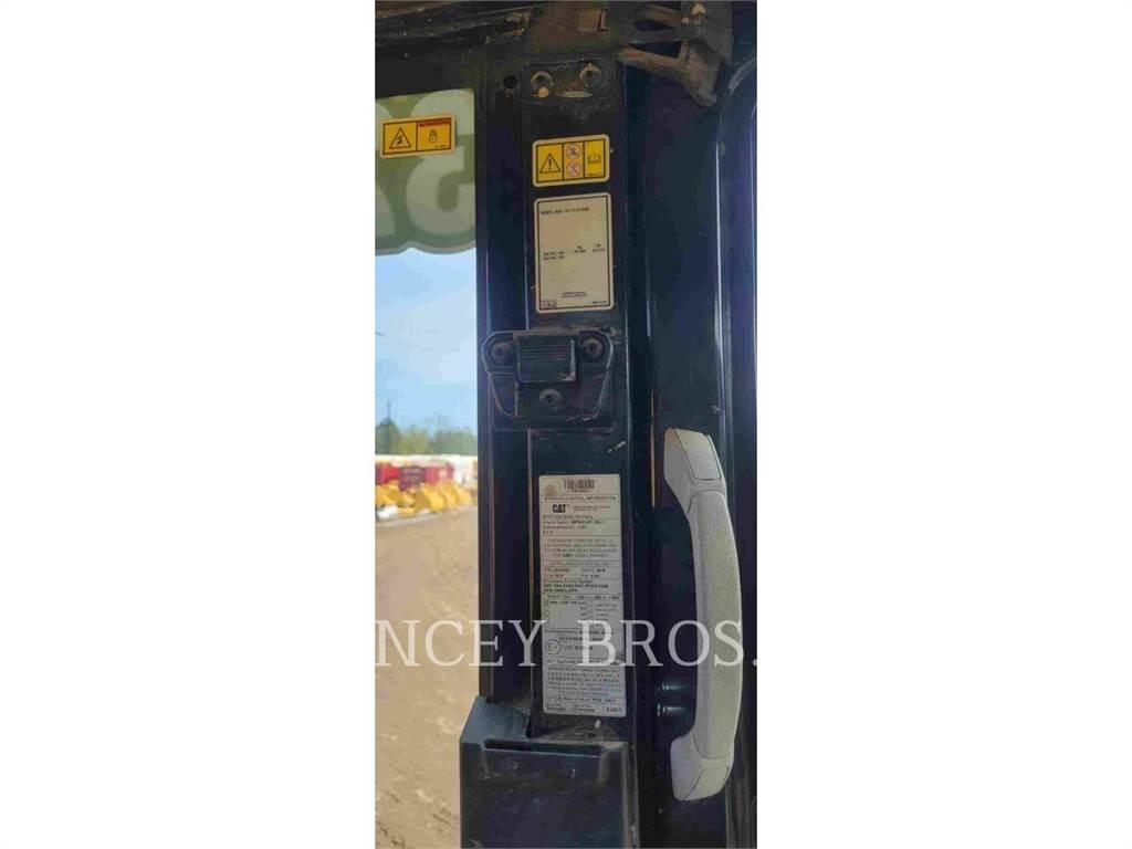 CAT 323 Гусеничные экскаваторы