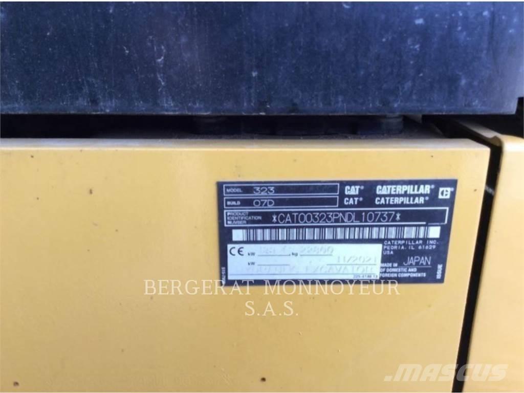 CAT 323 Гусеничные экскаваторы