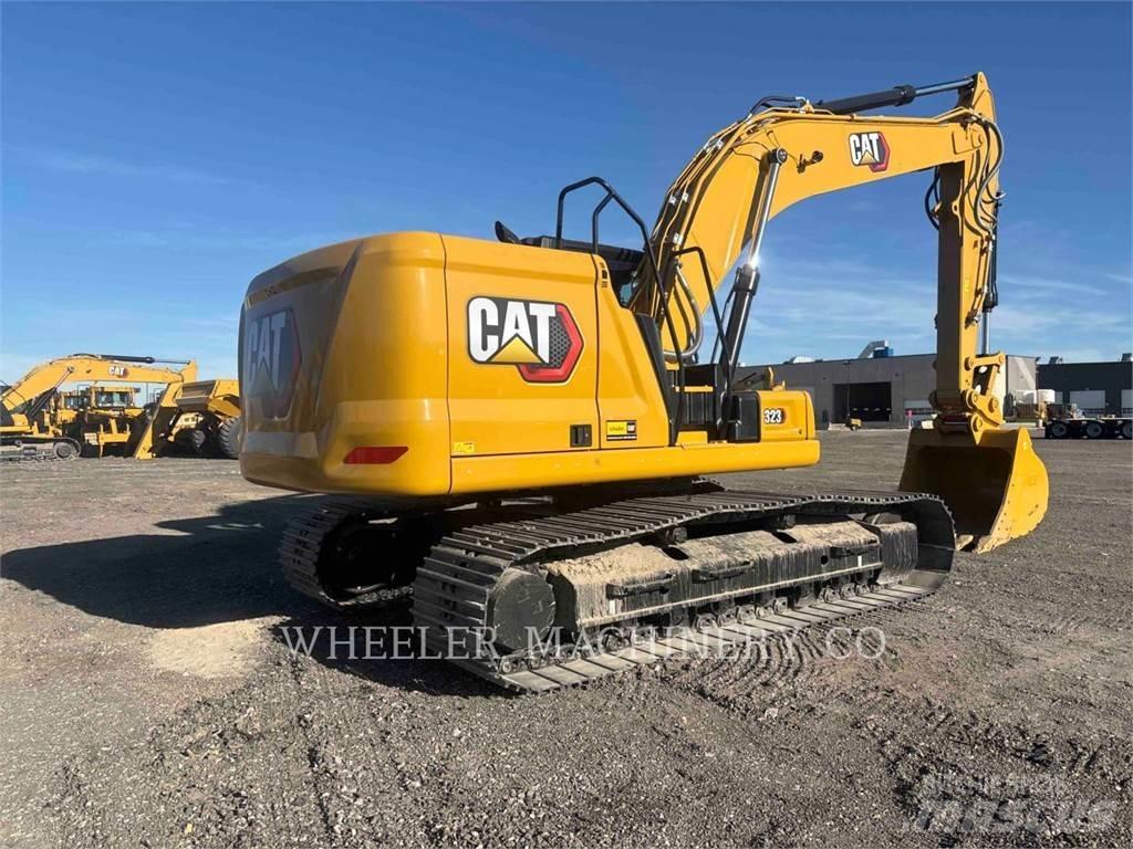 CAT 323 CF Гусеничные экскаваторы