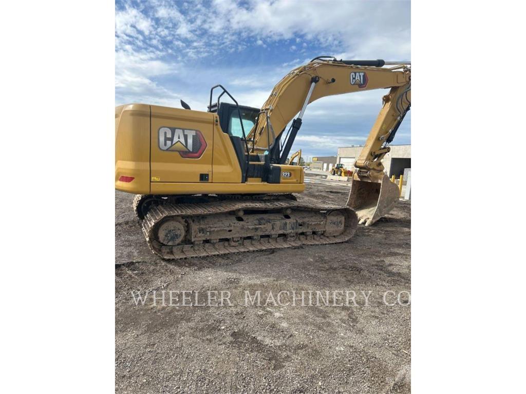 CAT 323 CF Гусеничные экскаваторы