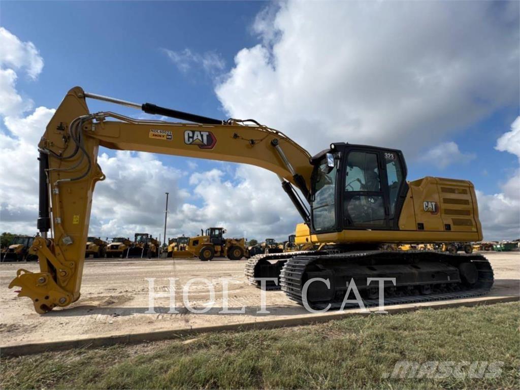CAT 323 TC Фронтальные погрузчики