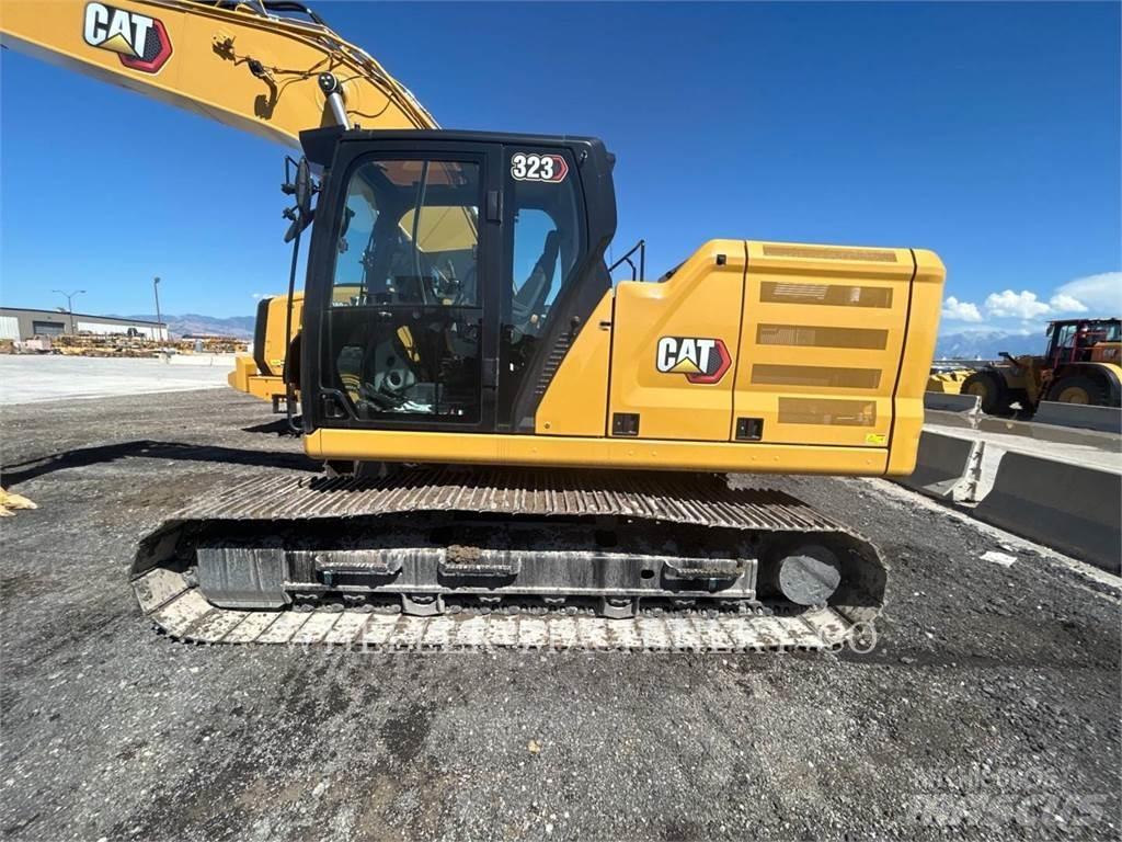 CAT 323 TH Гусеничные экскаваторы