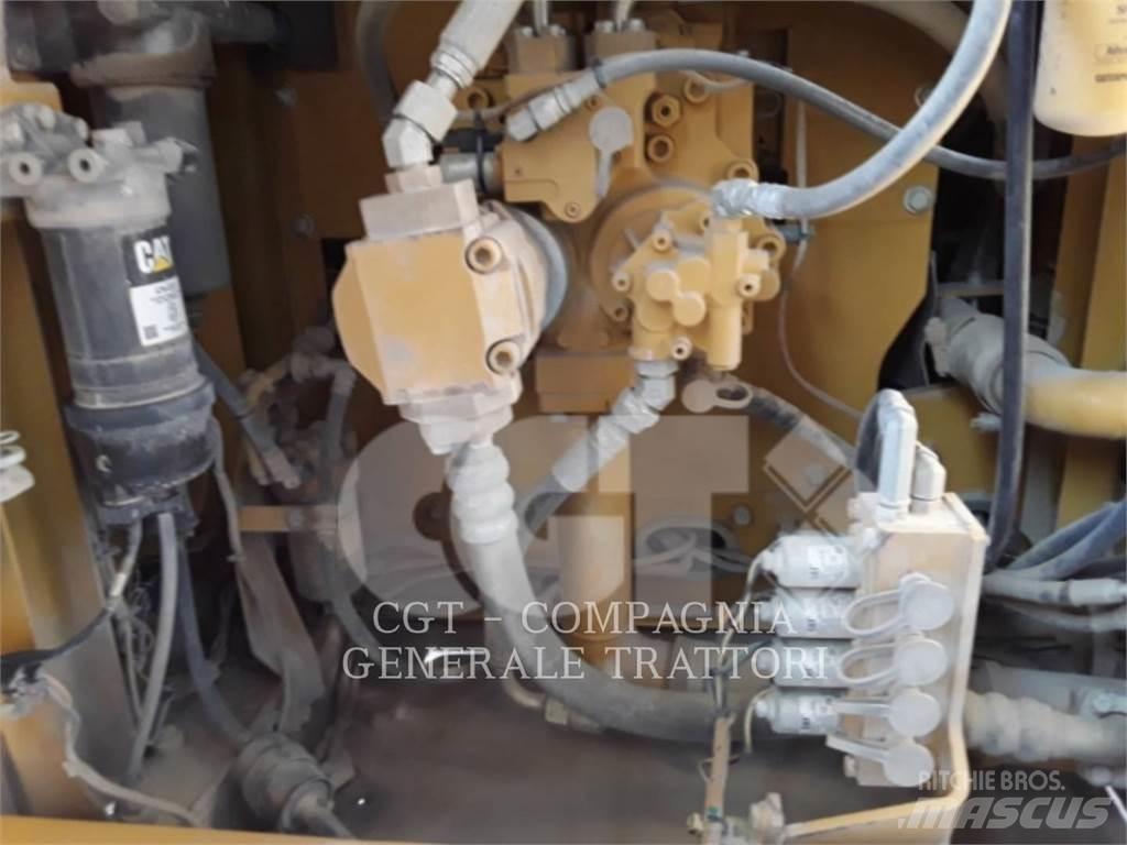 CAT 323F Гусеничные экскаваторы