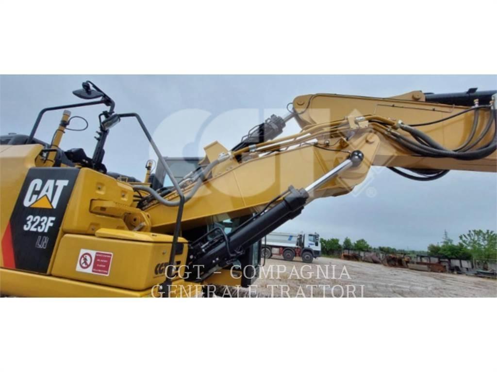CAT 323F Гусеничные экскаваторы