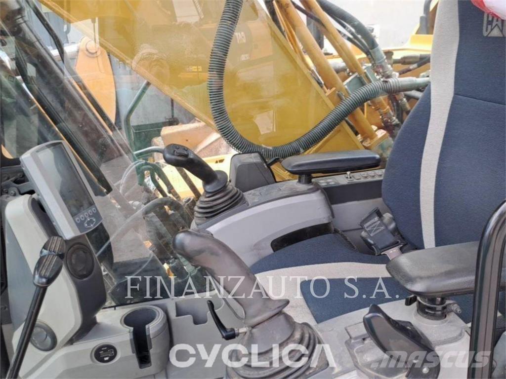 CAT 323F Гусеничные экскаваторы