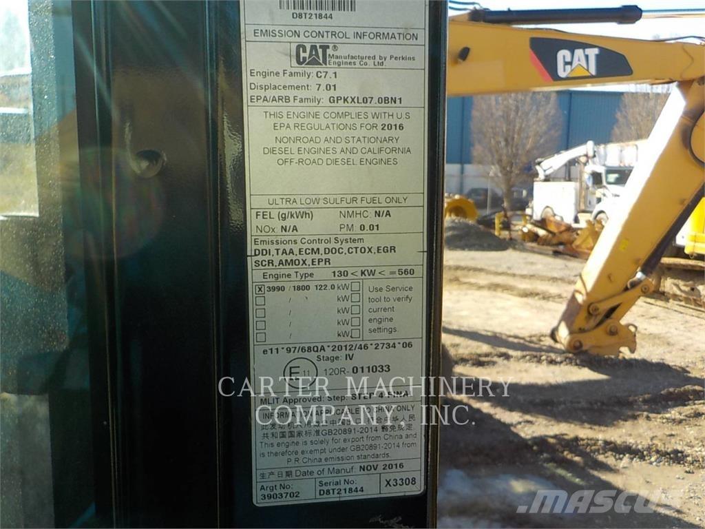 CAT 323FL Гусеничные экскаваторы
