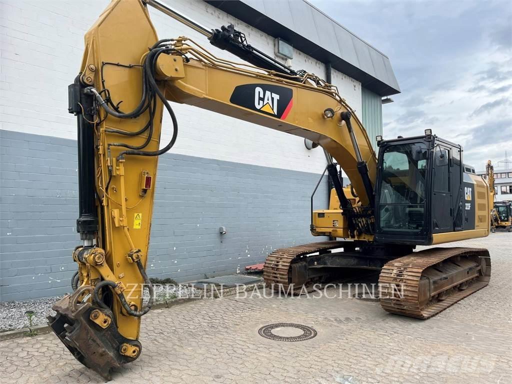 CAT 323FL Гусеничные экскаваторы