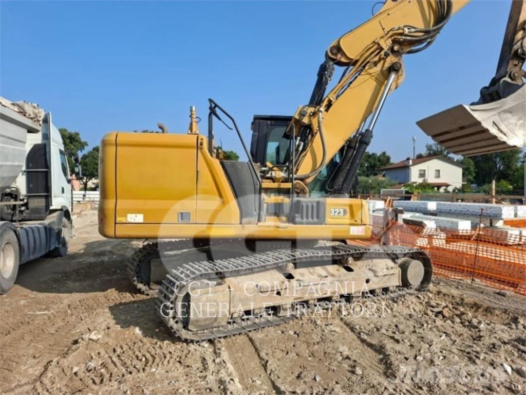 CAT 323LN Гусеничные экскаваторы