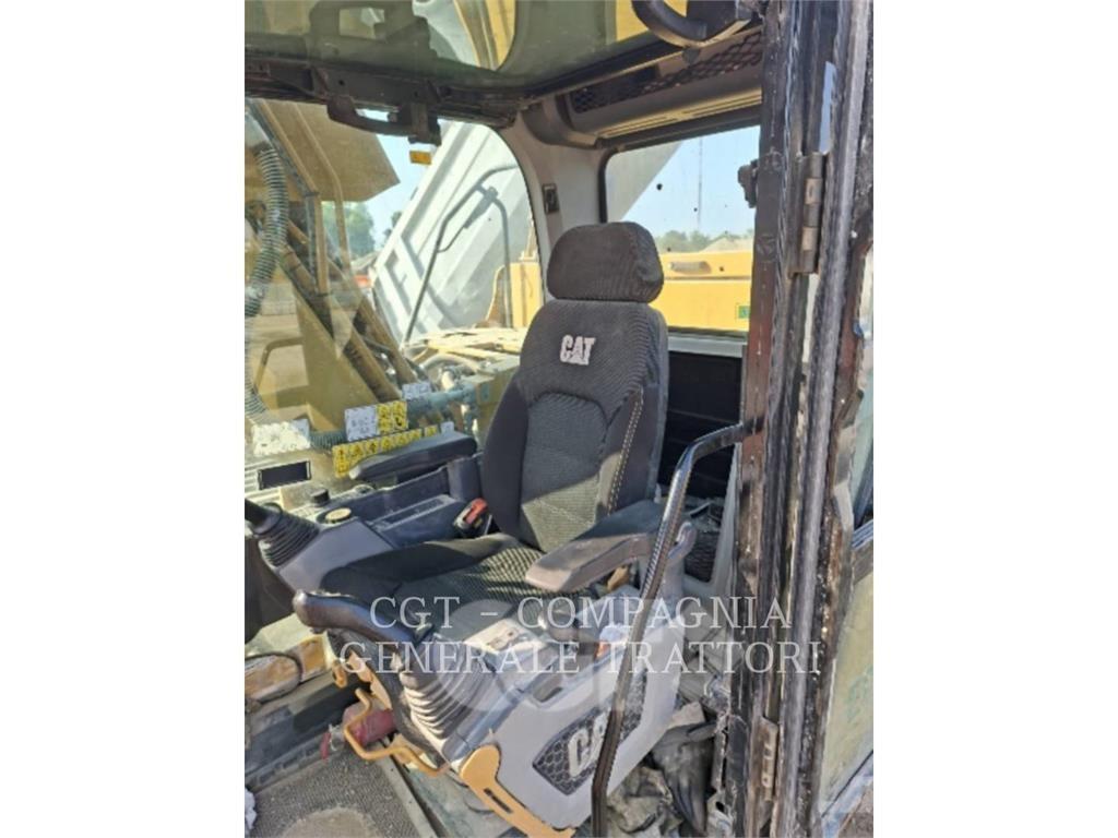 CAT 323LN Гусеничные экскаваторы