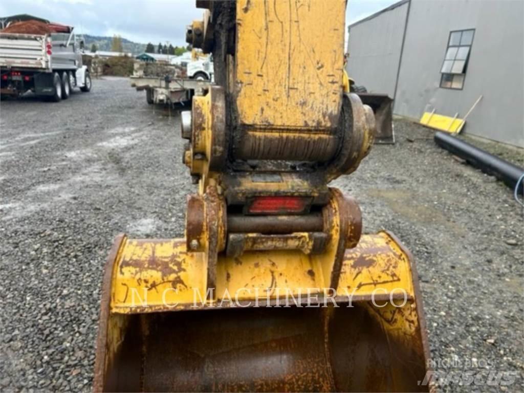 CAT 325 Гусеничные экскаваторы