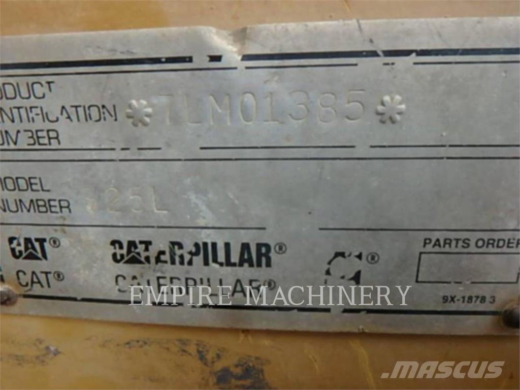 CAT 325 Гусеничные экскаваторы