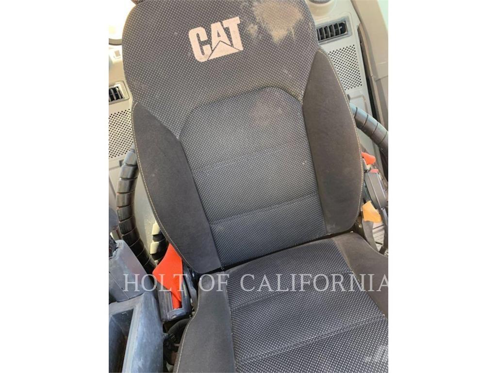 CAT 325 2D Гусеничные экскаваторы