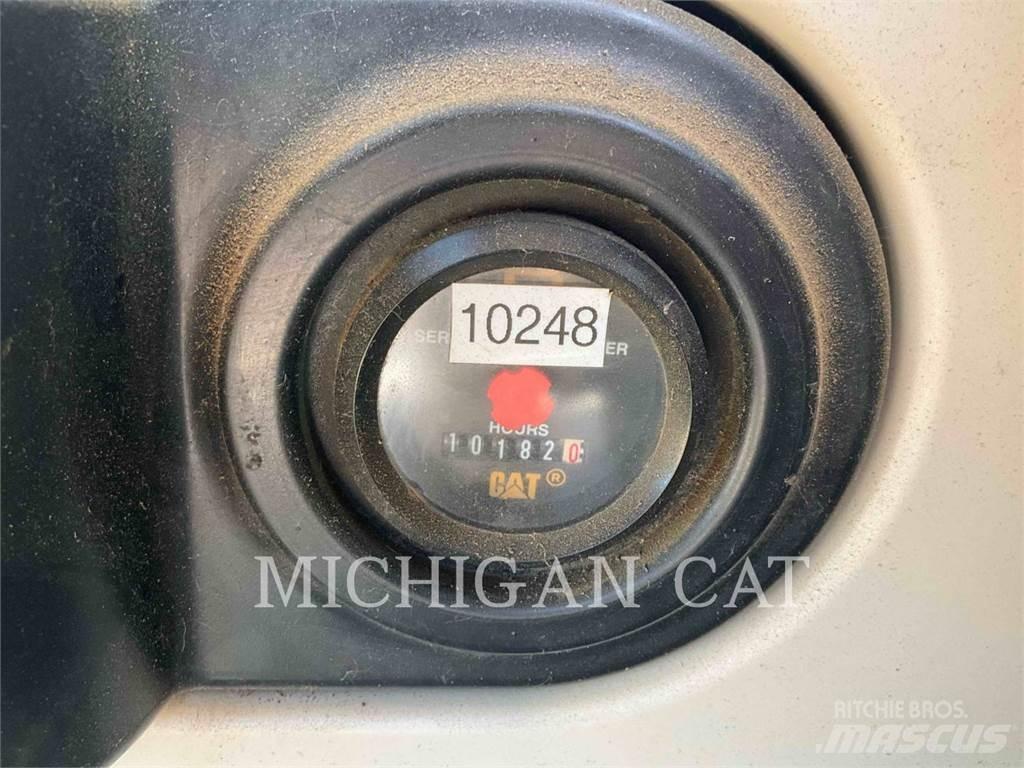 CAT 325CL Гусеничные экскаваторы