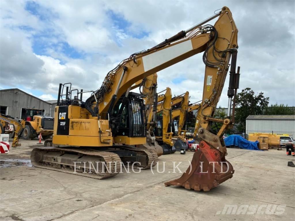 CAT 325FL Гусеничные экскаваторы