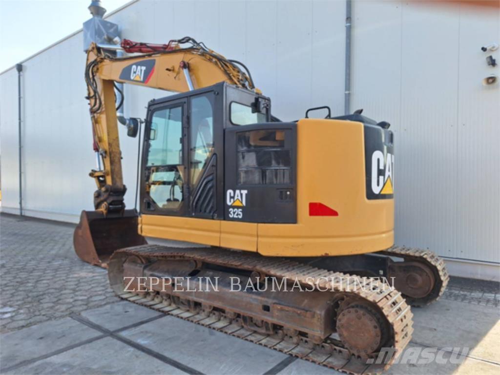 CAT 325FL Гусеничные экскаваторы
