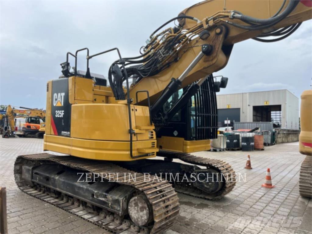CAT 325FL Гусеничные экскаваторы