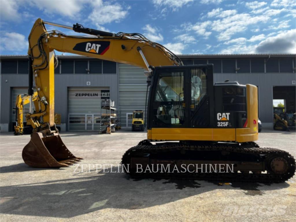 CAT 325FL Гусеничные экскаваторы