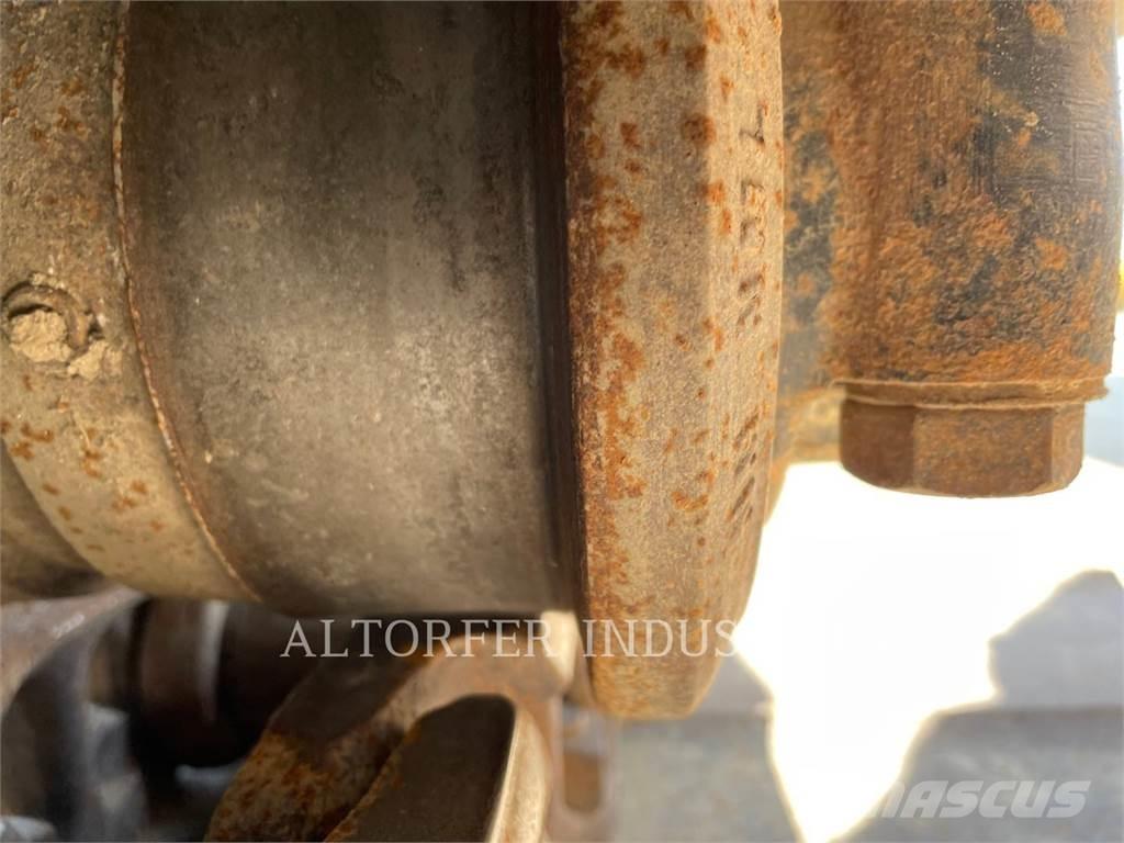CAT 325FLCR Гусеничные экскаваторы