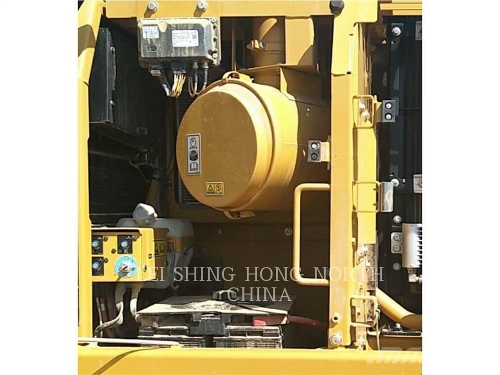 CAT 326D2L Гусеничные экскаваторы