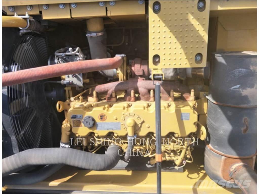 CAT 326D2L Гусеничные экскаваторы