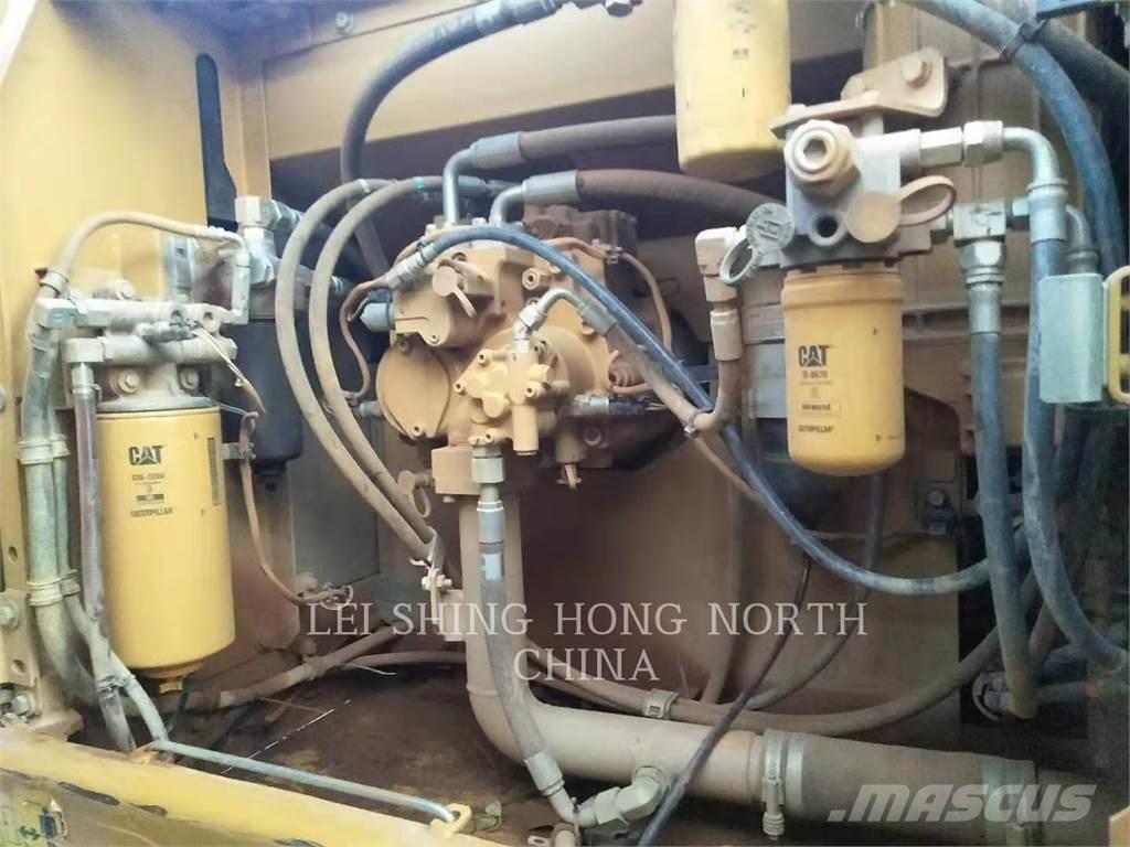 CAT 326D2L Гусеничные экскаваторы