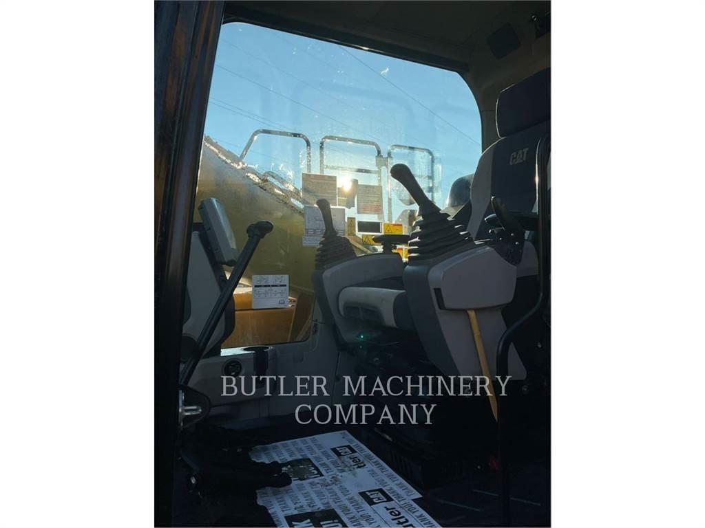 CAT 326FL Гусеничные экскаваторы