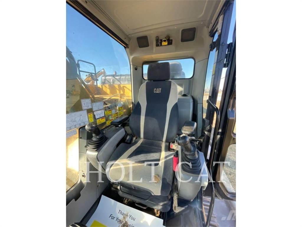 CAT 326FL TC Гусеничные экскаваторы