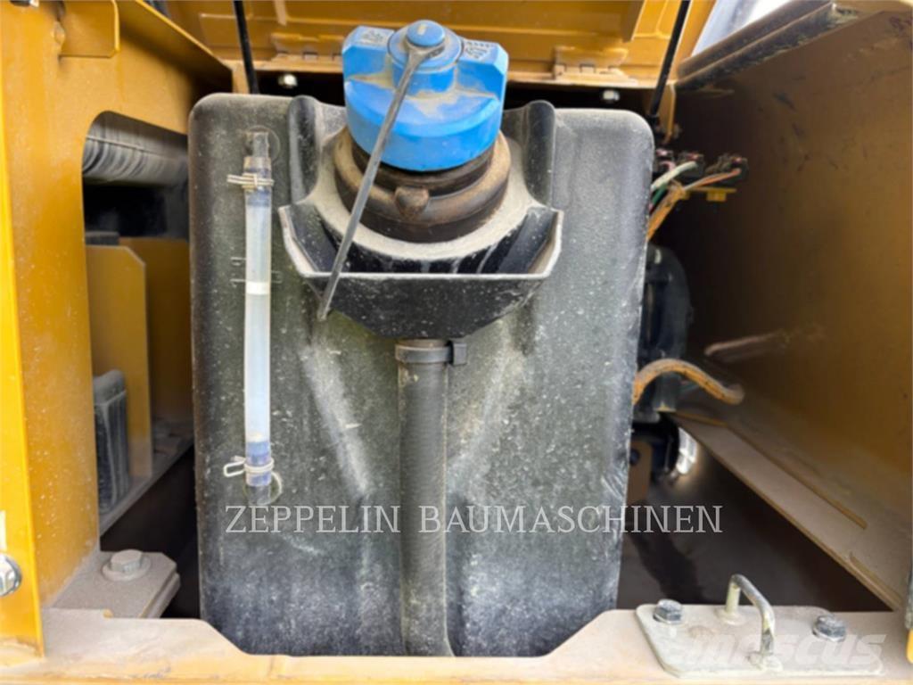 CAT 330-07 Гусеничные экскаваторы