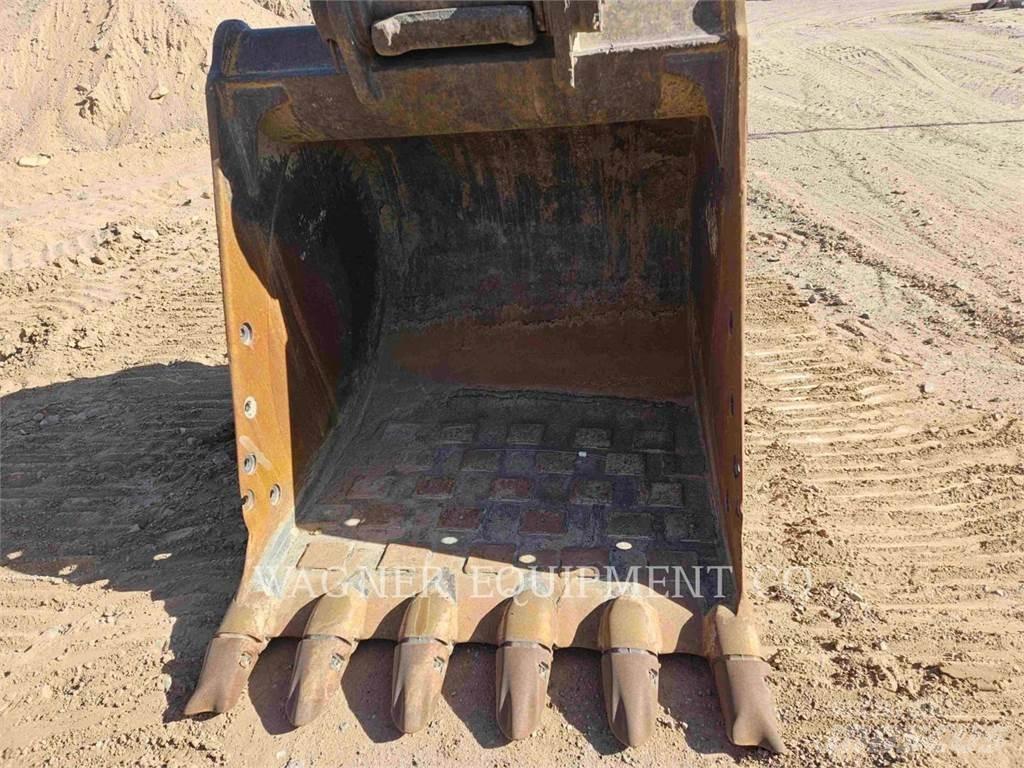 CAT 330CL Гусеничные экскаваторы