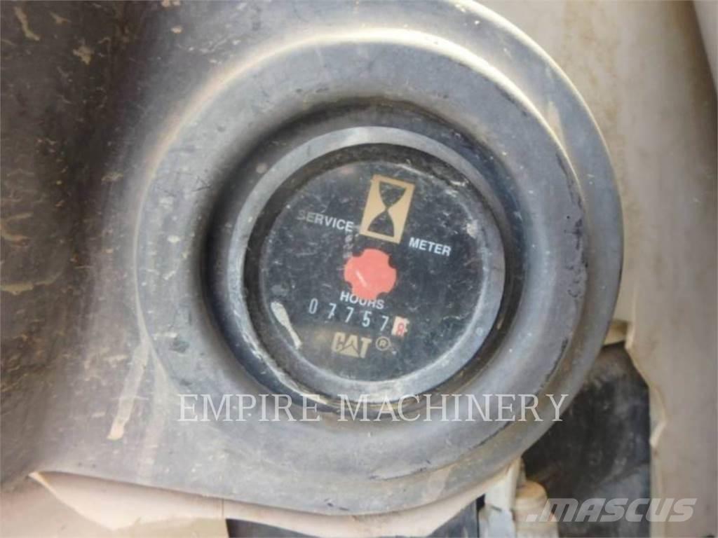 CAT 330CL Гусеничные экскаваторы