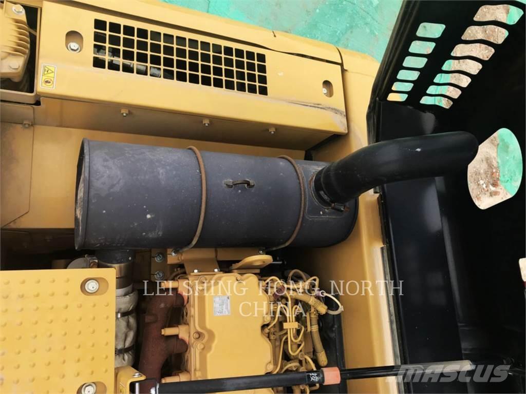 CAT 330D2L Гусеничные экскаваторы