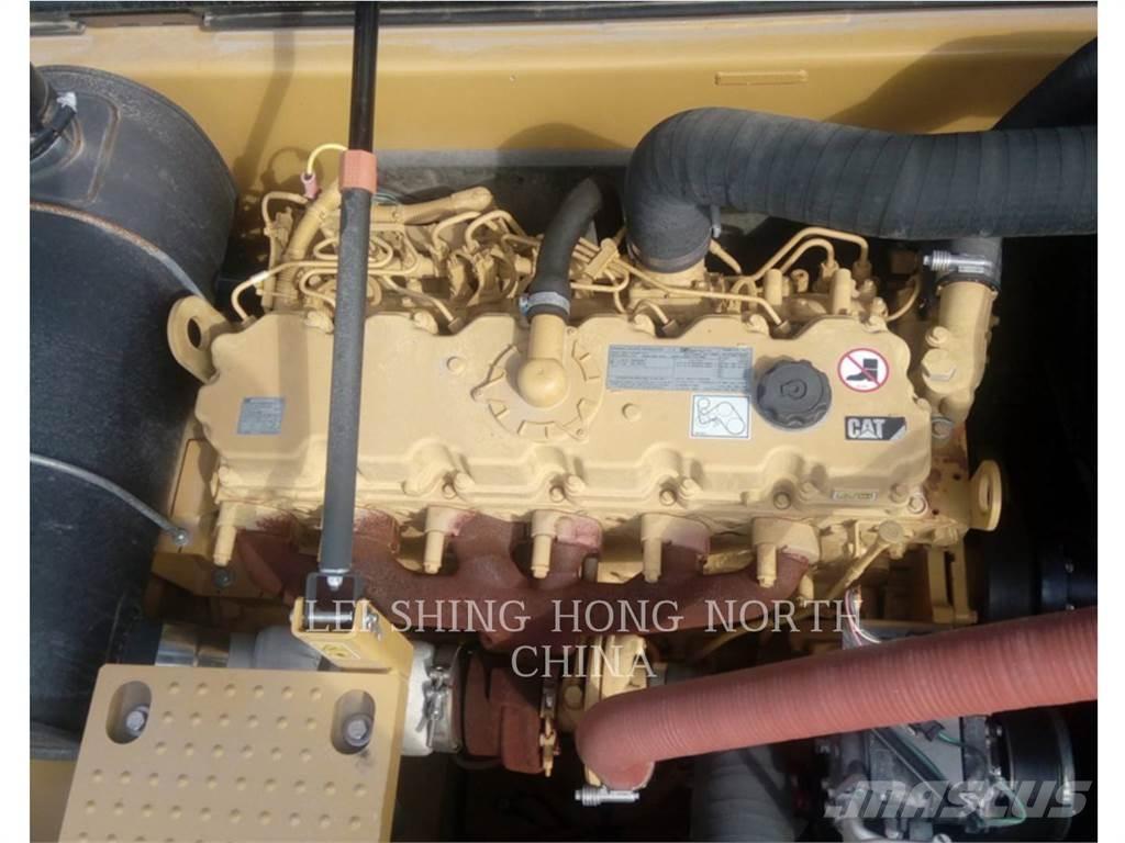 CAT 330D2L Гусеничные экскаваторы