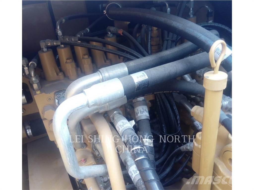 CAT 330D2L Гусеничные экскаваторы