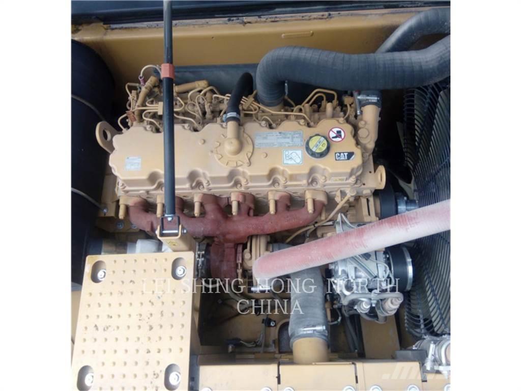 CAT 330D2L Гусеничные экскаваторы