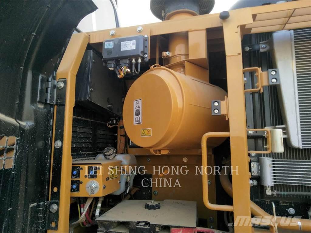 CAT 330D2L Гусеничные экскаваторы