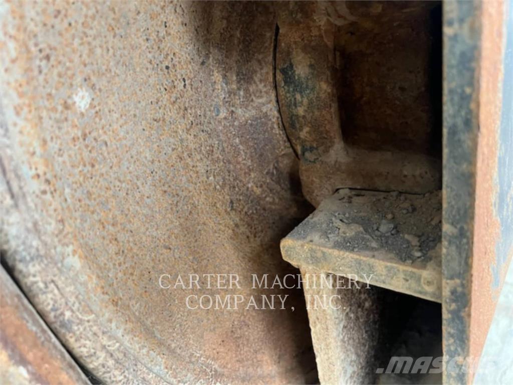 CAT 330FL Гусеничные экскаваторы