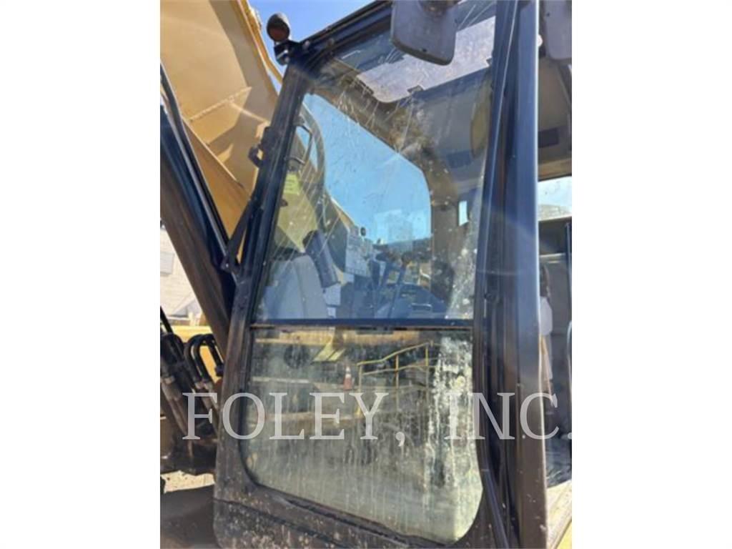 CAT 330FL Гусеничные экскаваторы