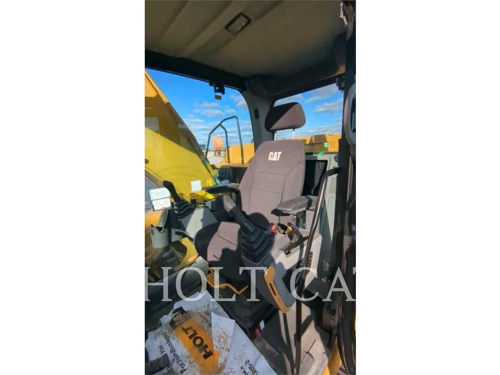 CAT 330GC Гусеничные экскаваторы