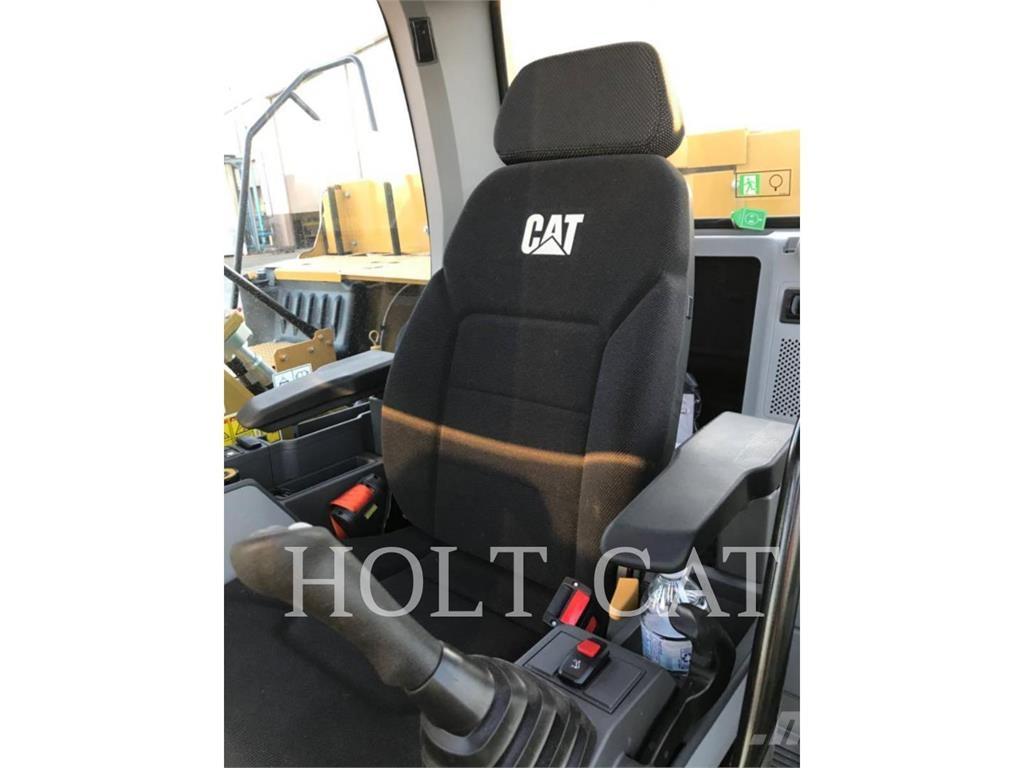CAT 330GC Гусеничные экскаваторы